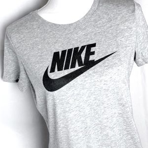 NIKE Slim Fit Tee, Sz Large